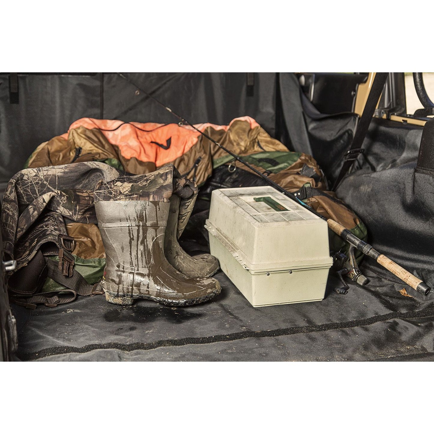 RUGGED RIDGE | 13260.02 | 07-16 Wrangler C3 Cargo Cover, With Subwoofer Black