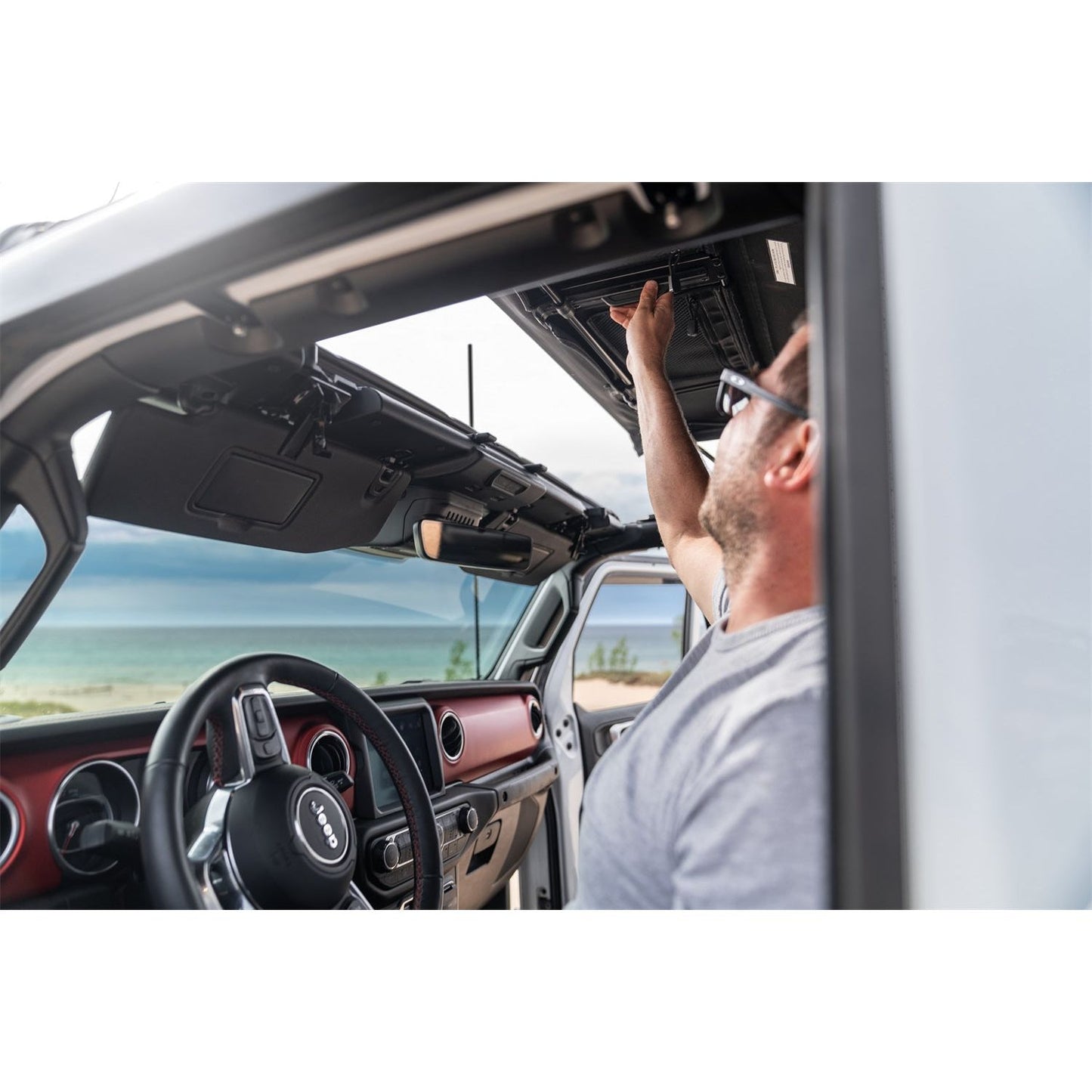 RUGGED RIDGE | 13595.14 | 20-C Gladiator Launch Edition/Overland/Rubicon/Sport/Sport S Frameless Soft Top Black Diamond