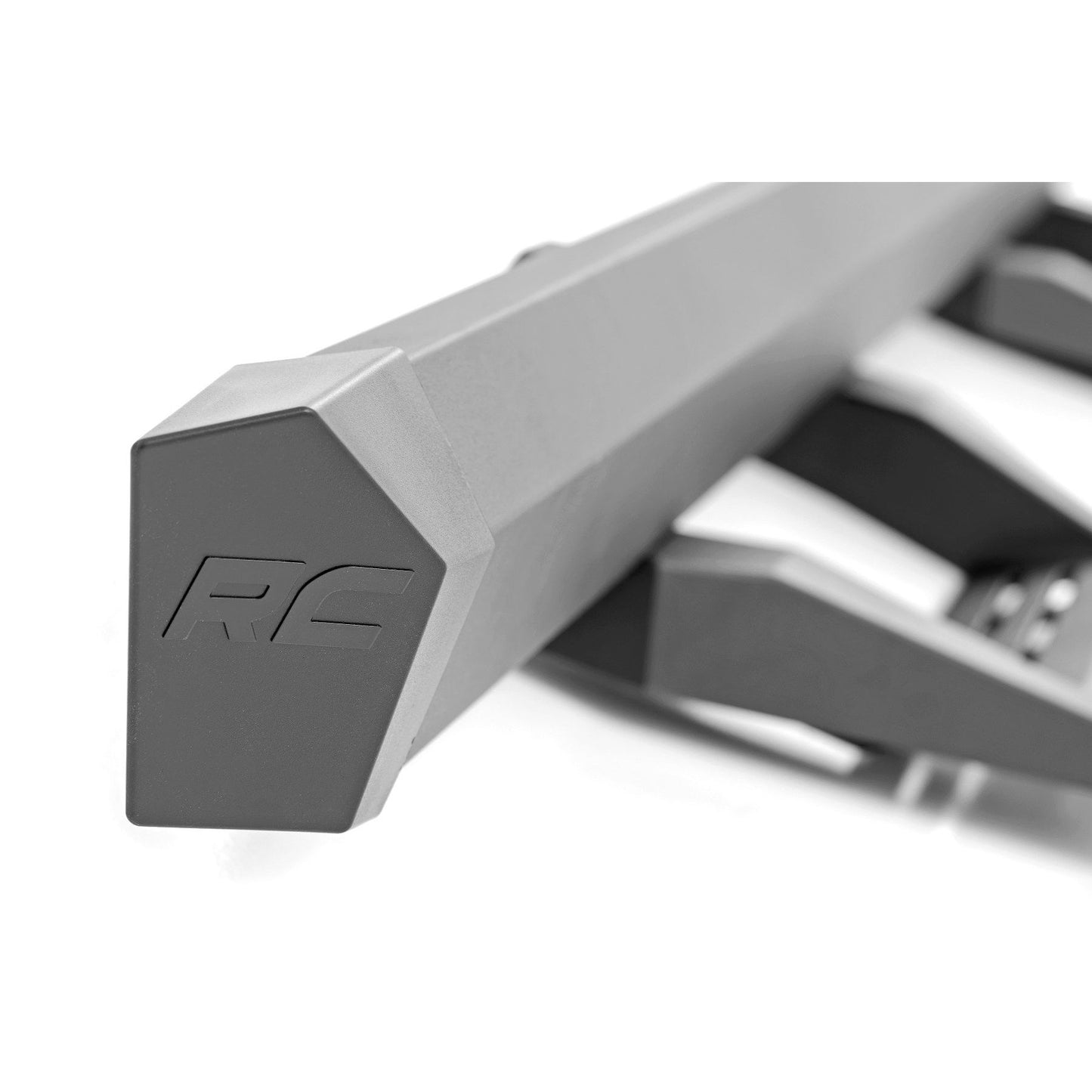 ROUGH COUNTRY SRX2 Adj Aluminum Step | Crew Cab | Chevy/GMC 1500/2500HD (19-26 & Refresh) | 11003A