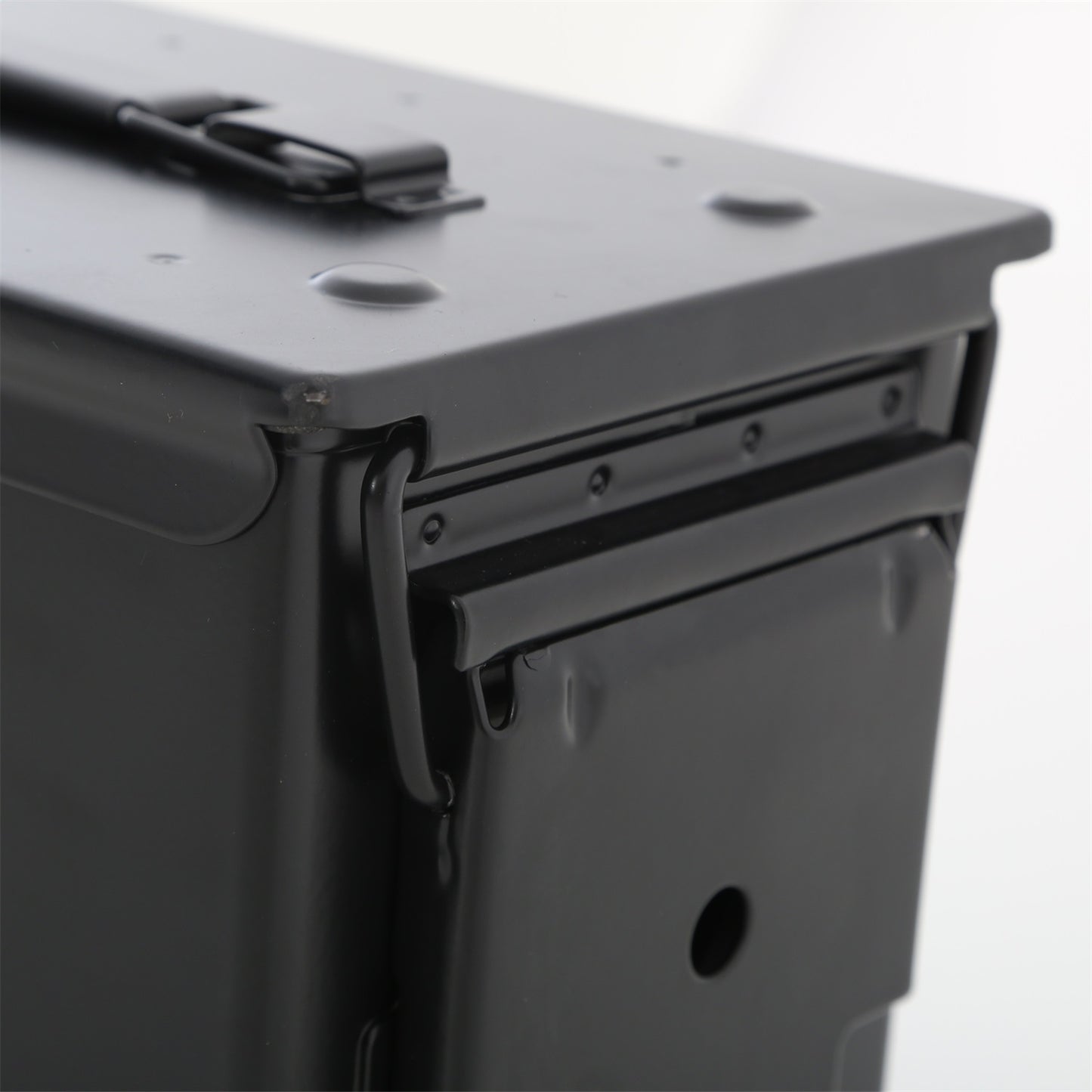 Smittybilt Ammo Can w/Bag .50 Cal. Ammo Can 12 in. x 7.5 in. x 6.125 in. .8mm Steel Weight 5.7 lbs. Airtight/Watertight 600D Ballistic Nylon Carry Bag w/Five Exterior Pouches Blk I 2827