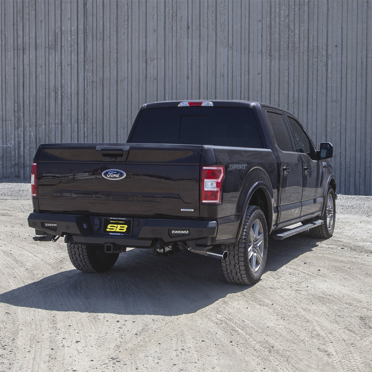 Smittybilt M1A2 Rear Bumper Incl. 2-6 in. Light Bars/Adjustable Steps I 614933