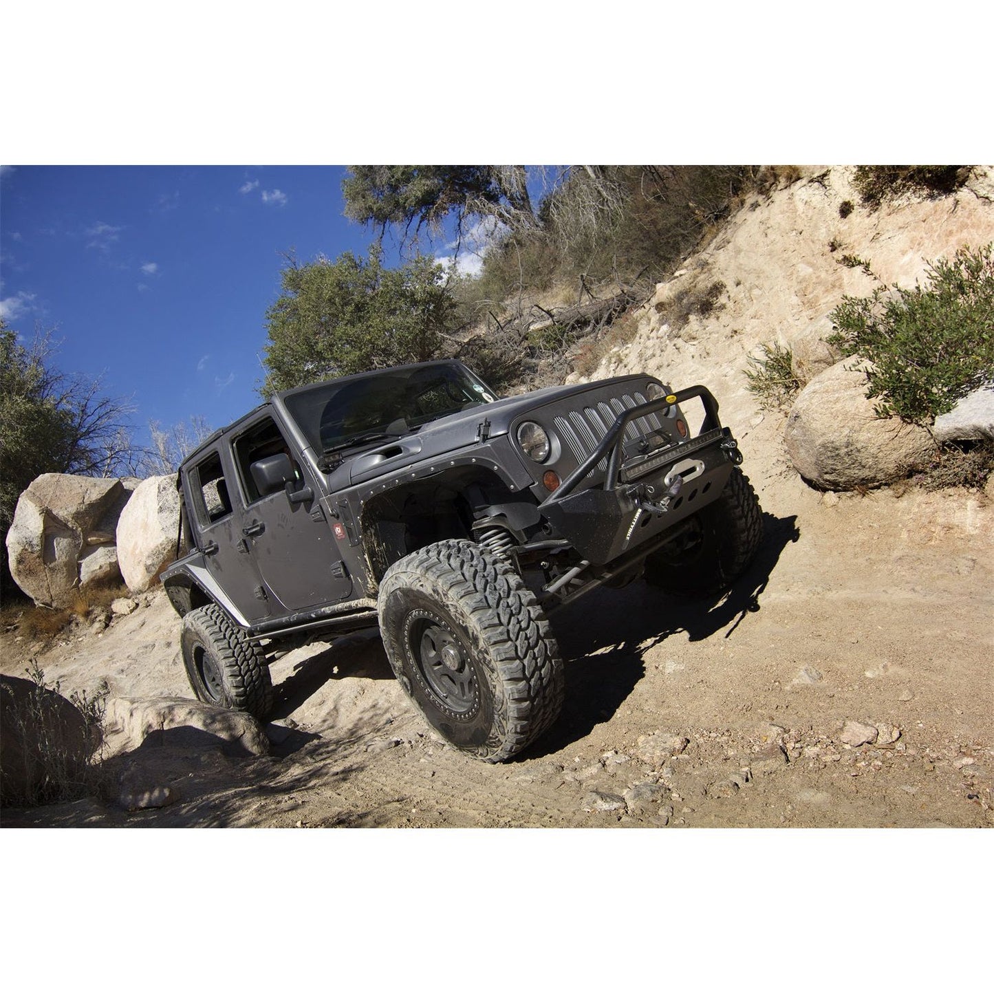 Smittybilt XRC Armor Fender Skin Front Matte Black Powder Coat Incl. Inner Fender Liner I 76880