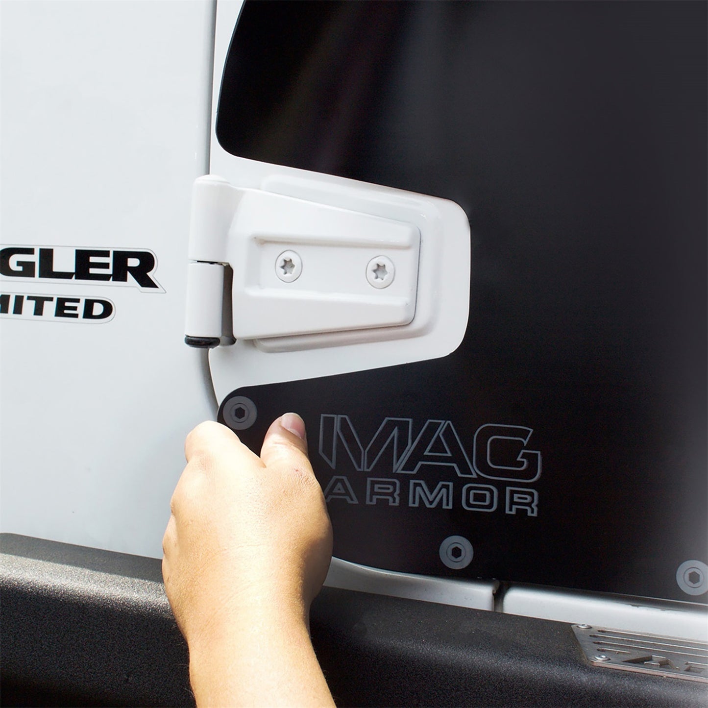 Smittybilt Mag-Armor Magnetic Trail Skins Set Of 15 I 76994