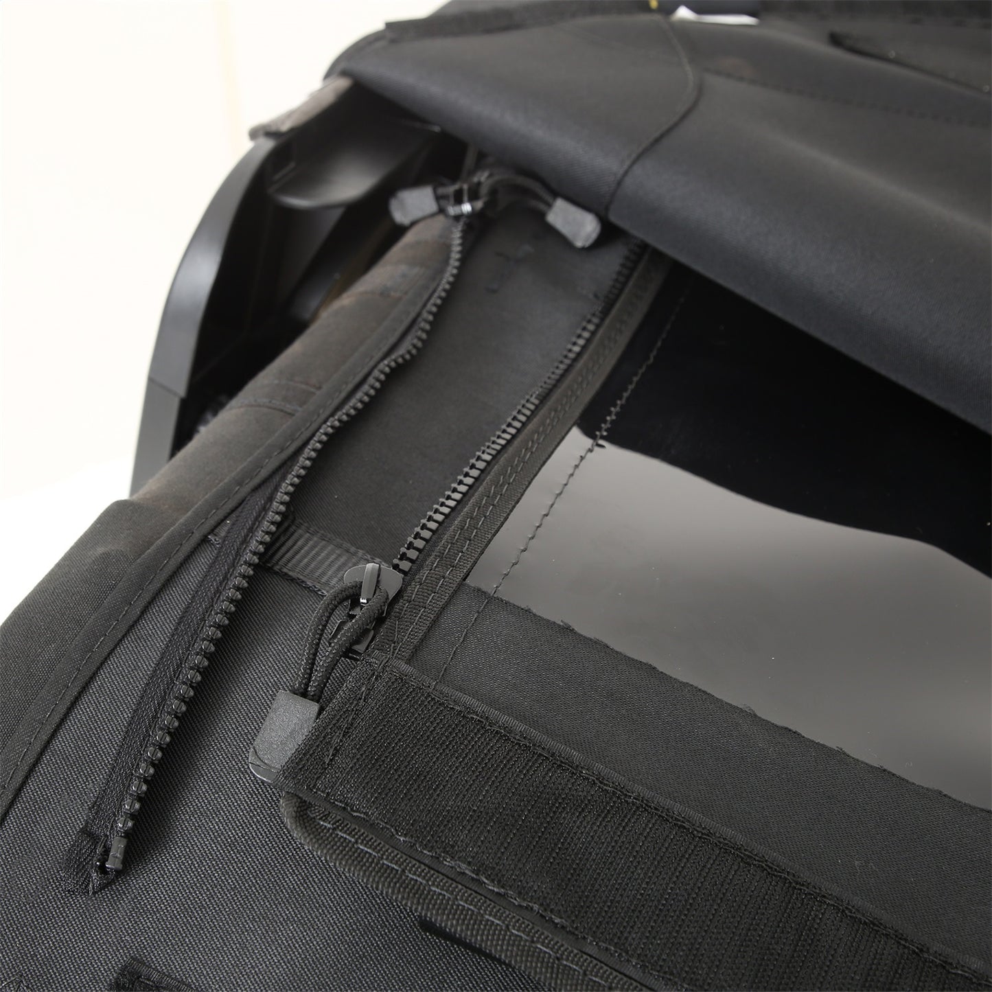 Smittybilt Bowless Combo Top w/Tinted Windows ProT3K Triple Layered Marine Grade Durable Vinyl Coated Soft Top OEM Diamond Style Fabric 30ml DOT Tinted Glass Black I 9087235