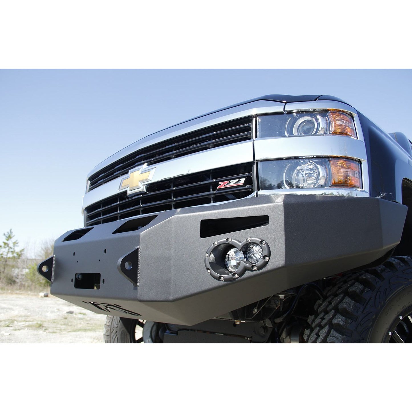 Fab Fours Premium Heavy Duty Winch Front Bumper 2 Stage Black Powder Coated w/o Grill Guard Incl. Fog And Turn Lights Air Ducts D-Ring Mounts l CH14-A3051-1