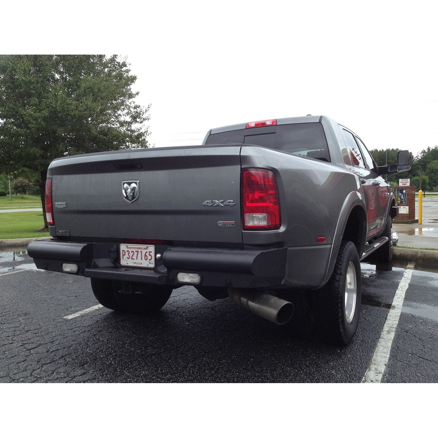 Fab Fours Elite Rear Bumper 2 Stage Black Powder Coated l DR10-U2950-1