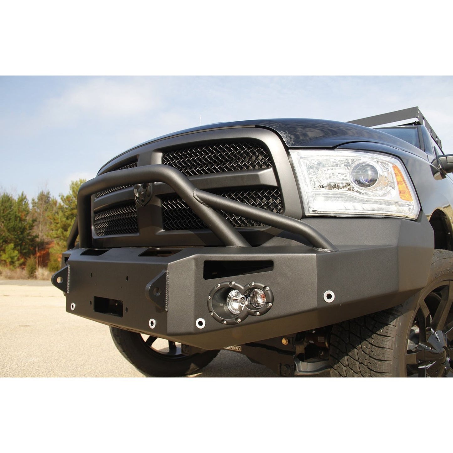 Fab Fours Premium Winch Front Bumper 2 Stage Black Powder Coated w/Pre-Runner Grill Guard w/Sensors l DR13-F2952-1