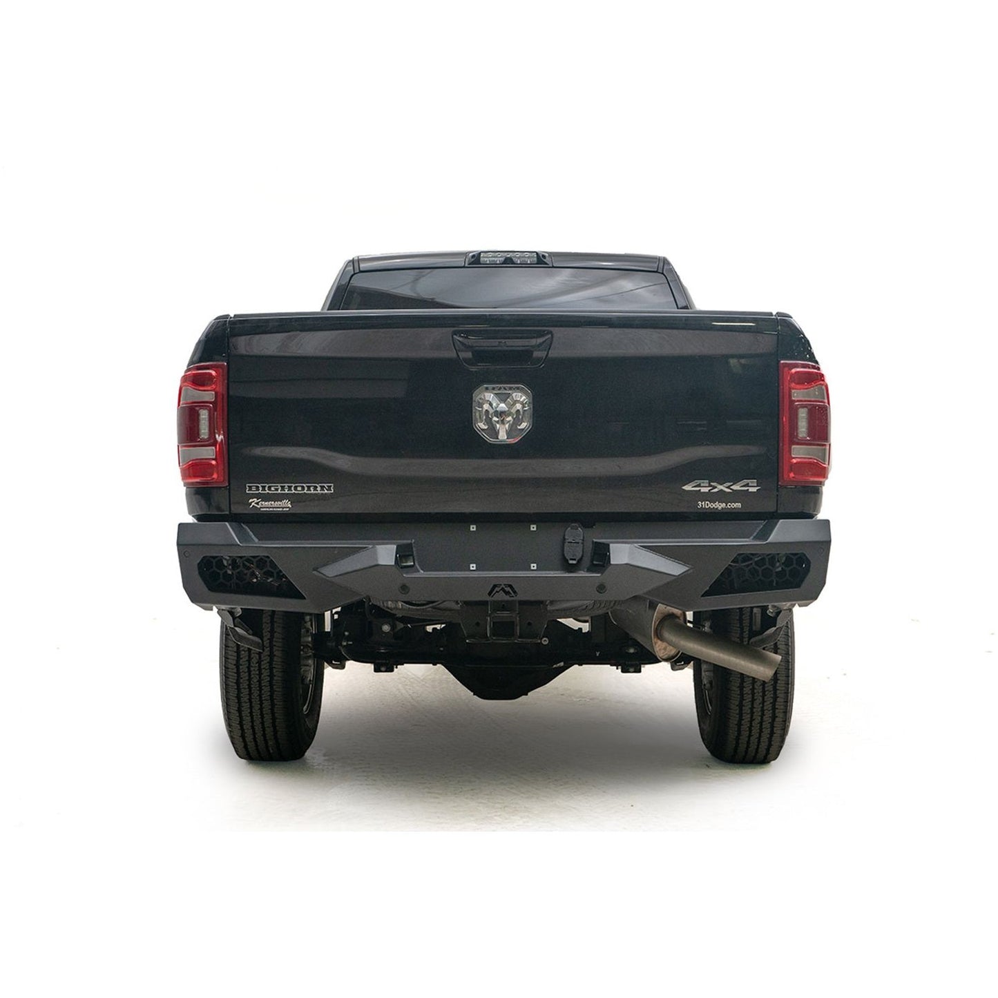 Fab Fours Vengeance Rear Bumper Plate Steel l DR19-E4451-1