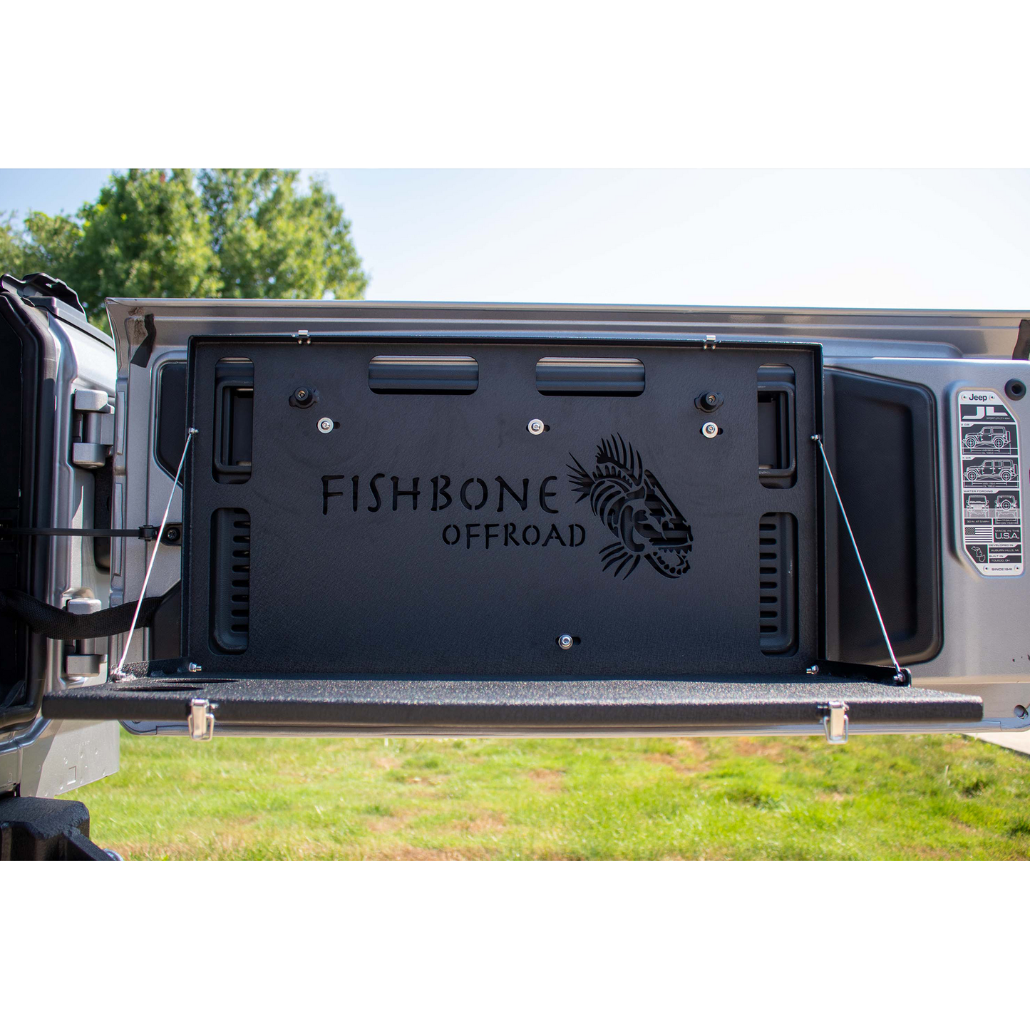 FISHBONE OFFROAD | Tailgate Table | FB21358