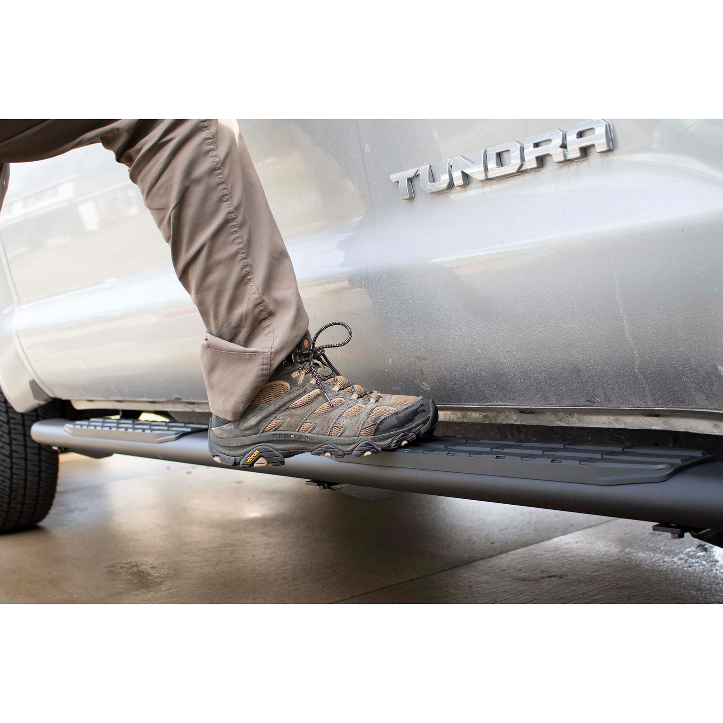 FISHBONE OFFROAD | 07-21 Tundra Crew Cab Oval Side Step Txt Powder Coat Black Pair | FB21387