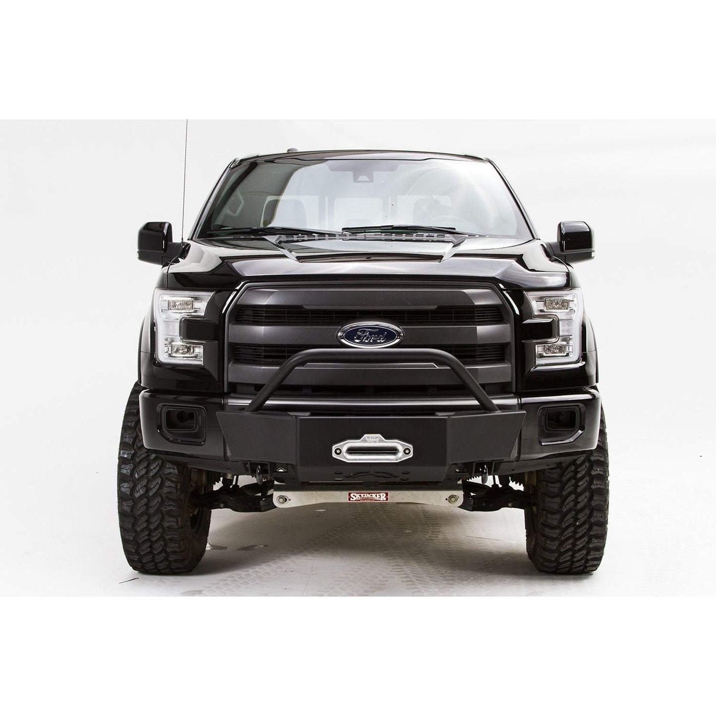 Fab Fours Winch Mount Powder Coated w/Full Grill Guard And Tow Hooks l FF15-N3250-1