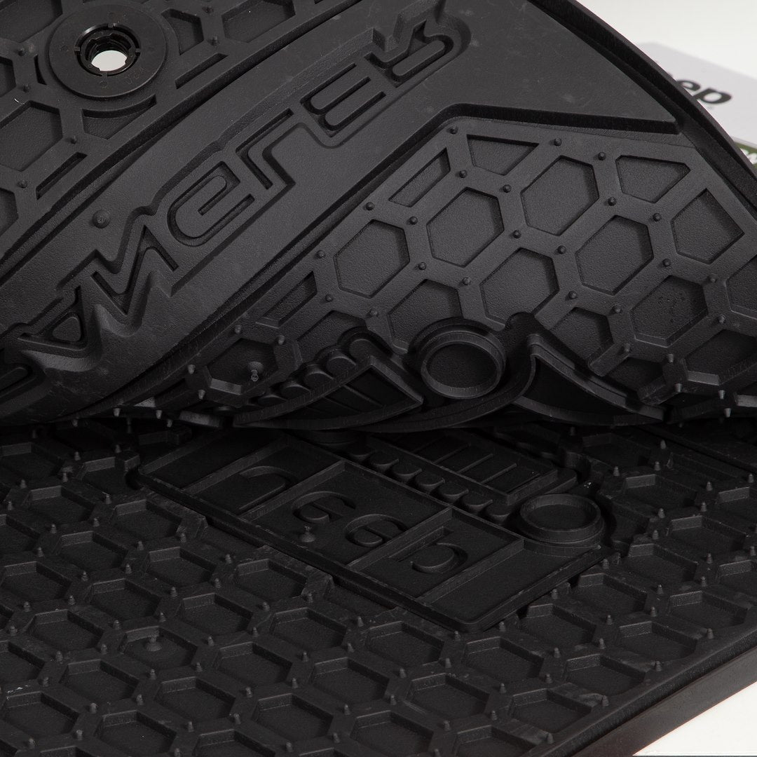 Plasticolor Jeep Floor Mats (Fronts JK Wrangler) 001803R01