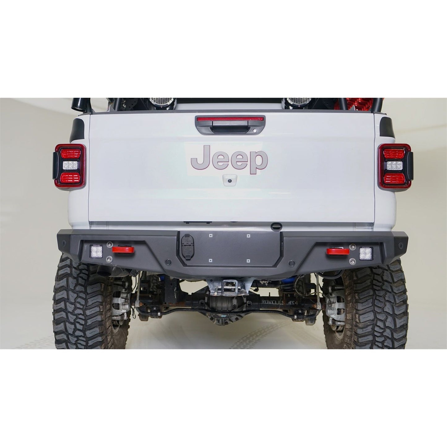 Fab Fours Standard Rear Bumper w/Sensors l JT20-Y1952-1
