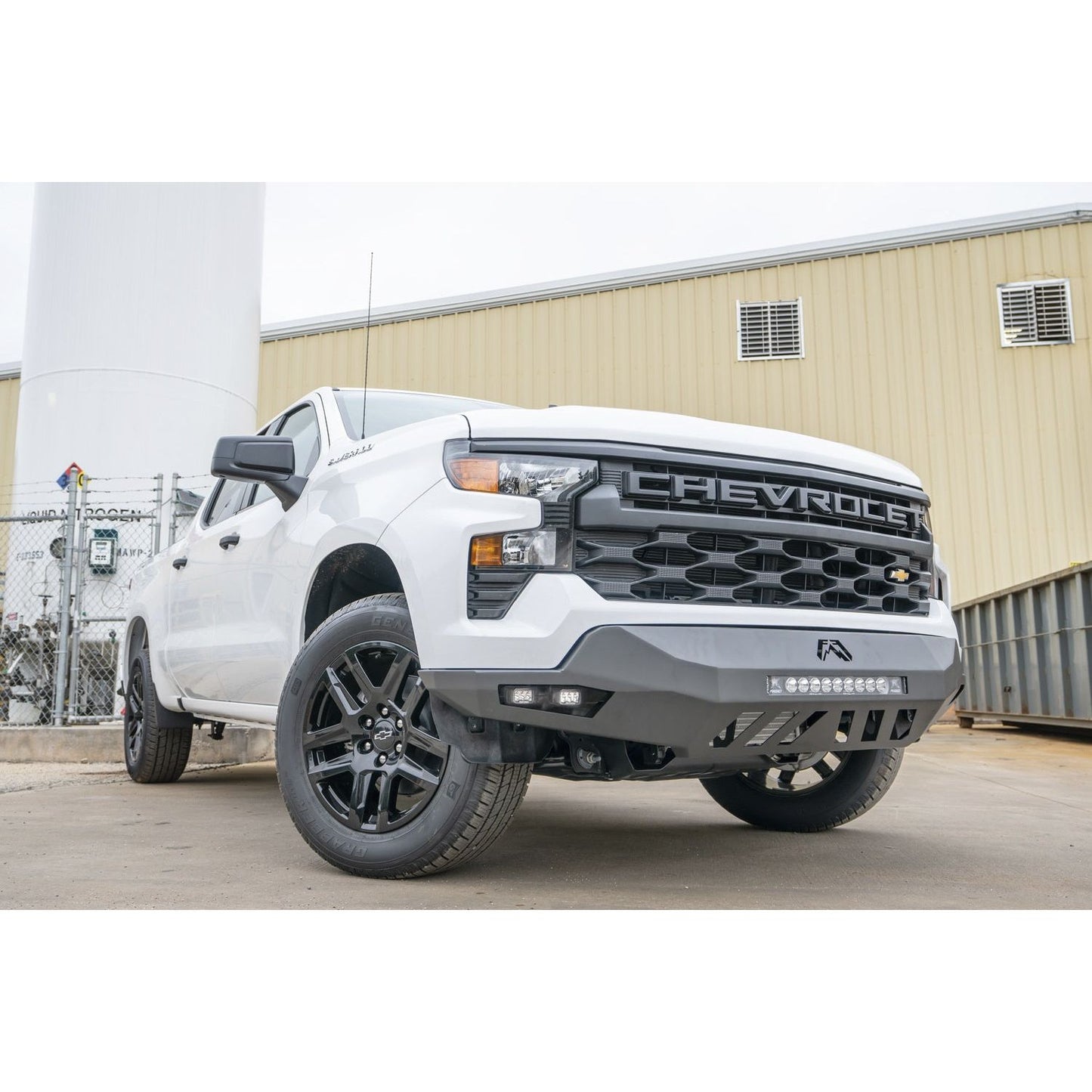Fab Fours Vengeance Front Bumper w/No Guard Black Powder Coat For Mount LED Cube Lights l CS22-D5661-1