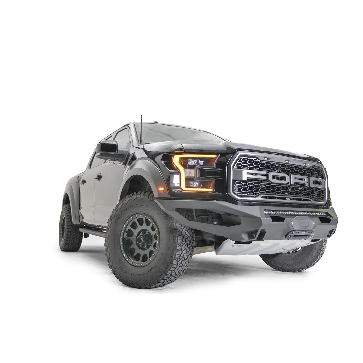 Fab Fours Matrix Front Bumper w/No Guard l FF17-X4351-1