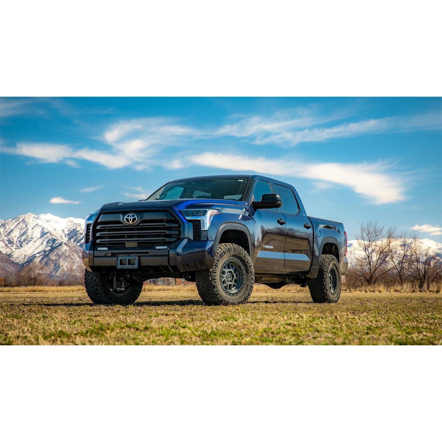 ReadyLIFT 3.0'' SST Lift Kit Front with 1.25'' Rear with Upper Control Arms without Shocks (Tundra) 69-52310