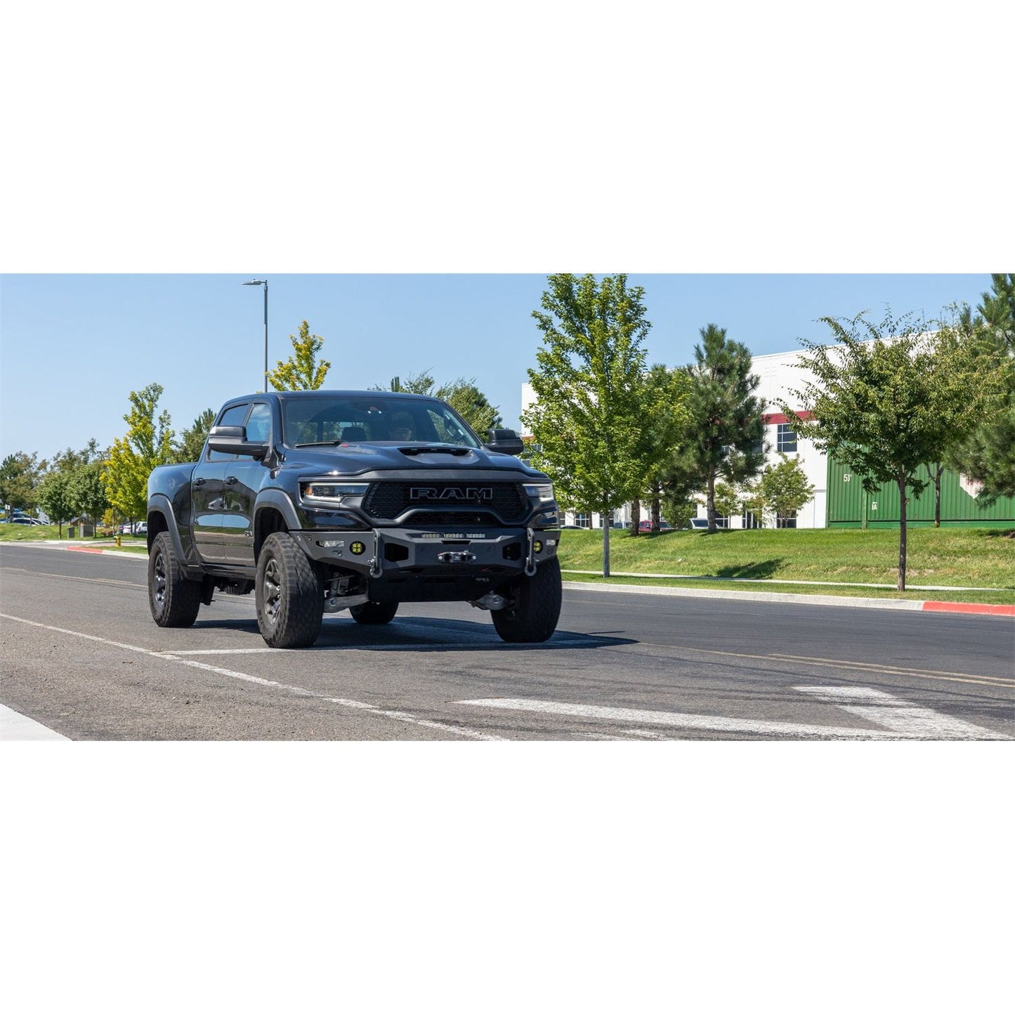 ReadyLIFT 6'' Lift Kit with Falcon Shocks with Ring and Crossmember High Output Diesel Motor (3500) 49-19631