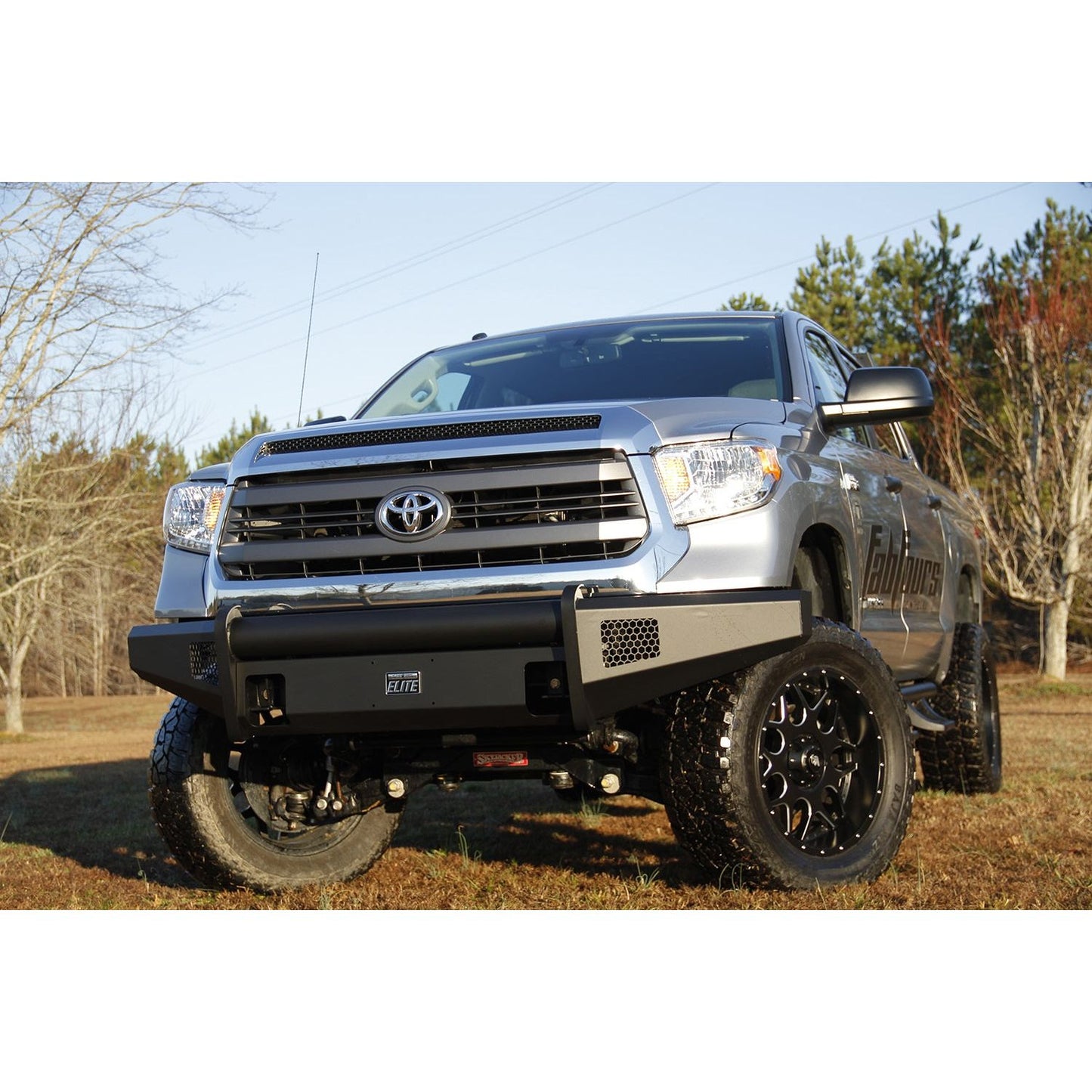 Fab Fours Elite Front Bumper 2 Stage Black Powder Coated w/o Grill Guard Incl. Light Cut-Outs l TT07-R1861-1