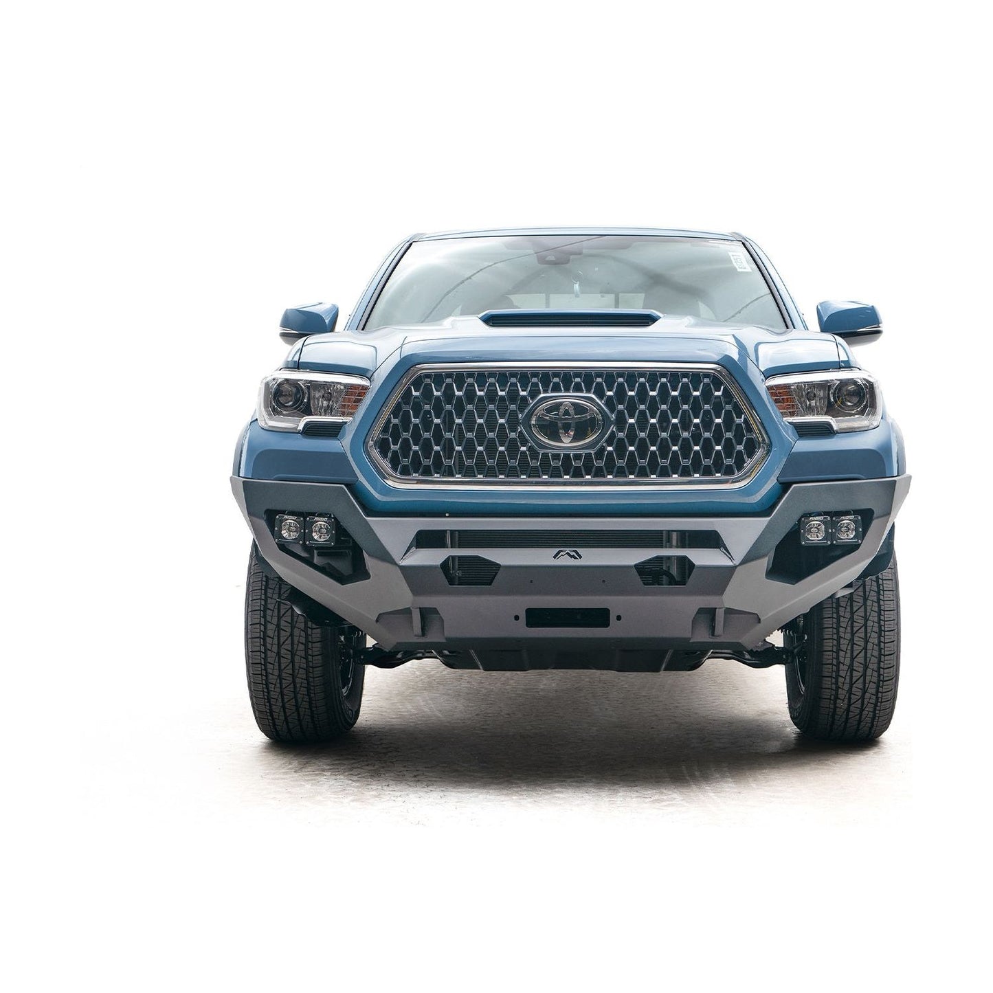 Fab Fours Matrix Front Bumper w/No Guard 7/8 In. D-Ring Mounts 2 Stage Black Powder Coated l TT16-X3651-1