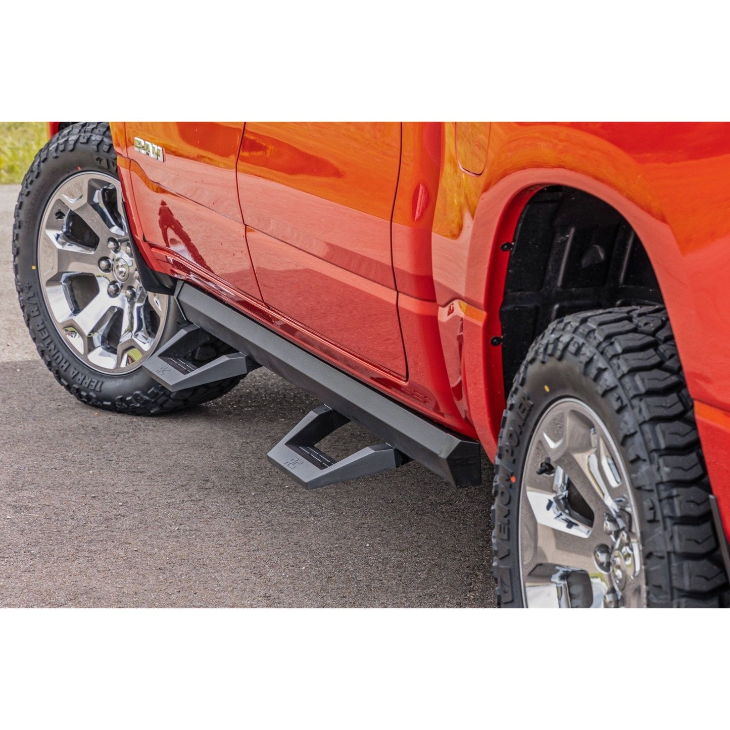 Rough Country SRX2 Adj Aluminum Step I 31008A