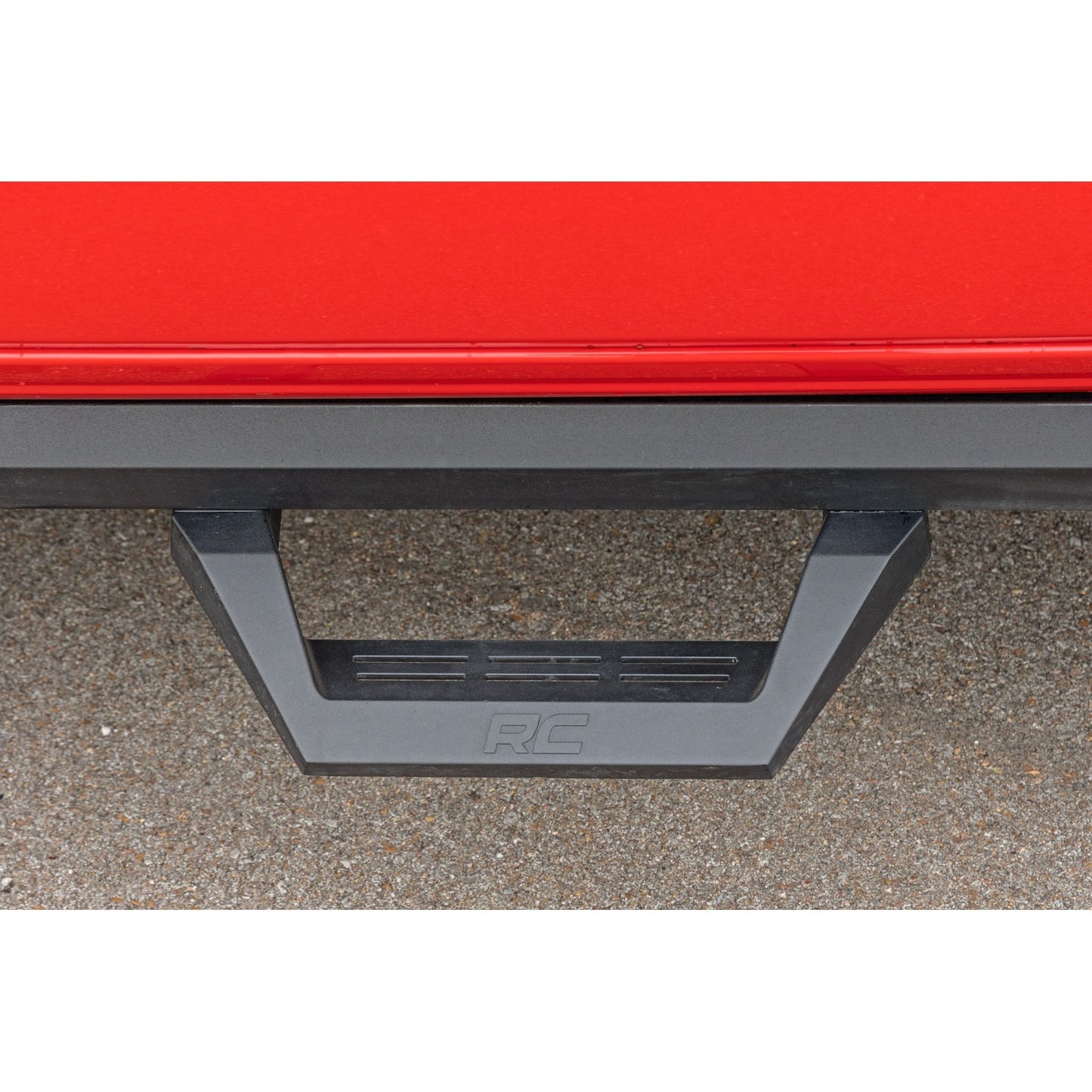 ROUGH COUNTRY SRX2 Adj Aluminum Step | Crew Cab | Ram 1500 (19-25)/1500 TRX (21-24) | 31008A