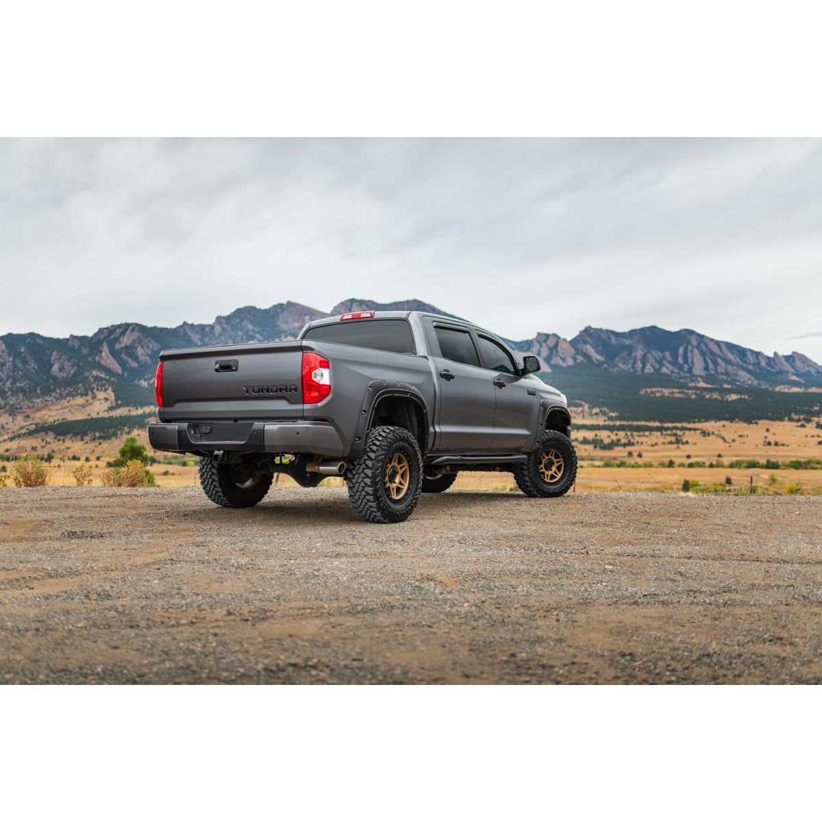 Rough Country 1D6 | Silver Sky Metallic Fender Flares I A-T11411-1D6