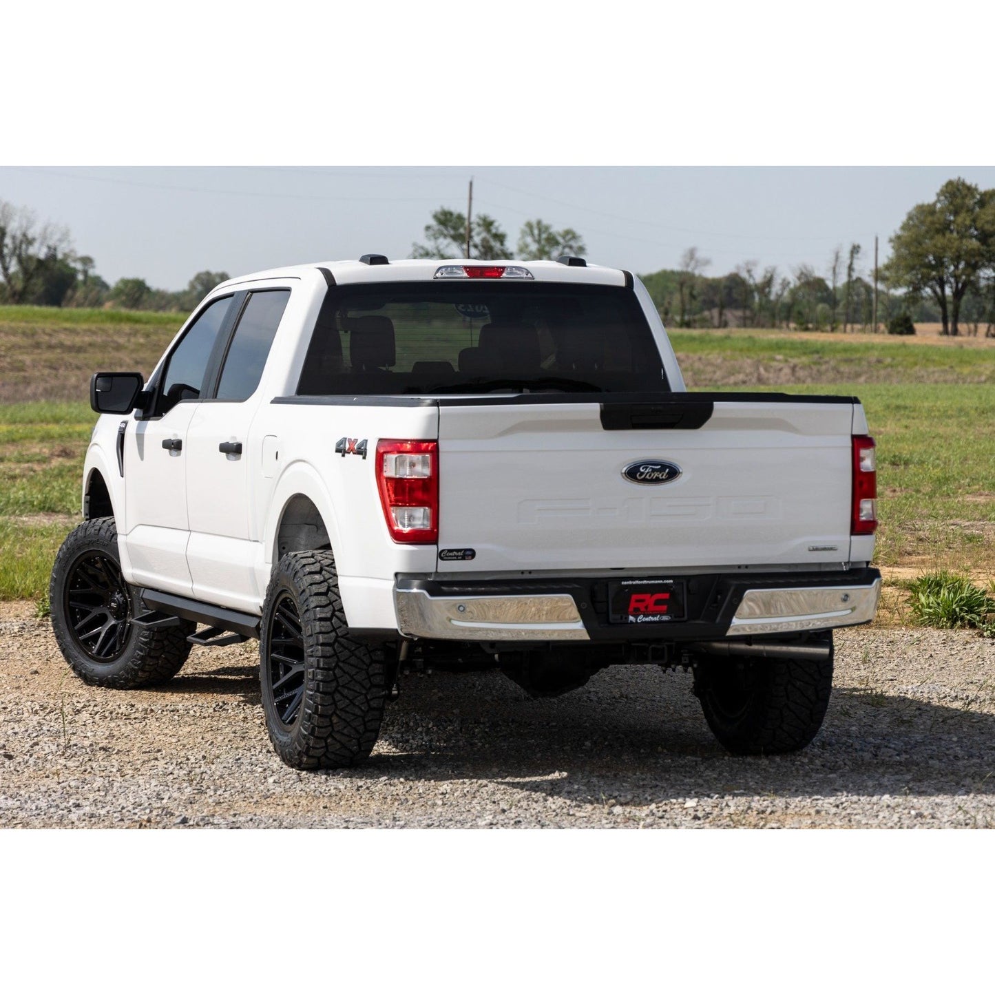 ROUGH COUNTRY SRL2 Adj Aluminum Step | Crew Cab | Ford F-150/Lightning/F-250/F-350/Raptor (15-25) | 51141
