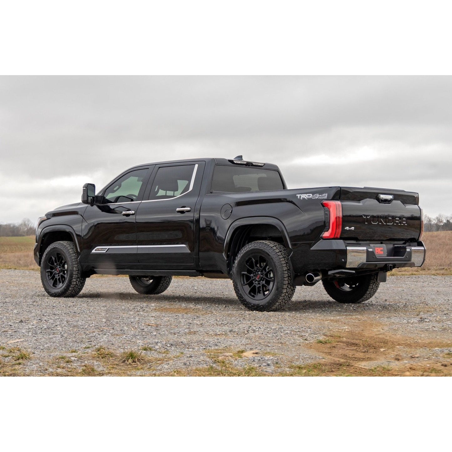 Rough Country 1.75 Inch Leveling Kit w/ Rear Spacer I 88001