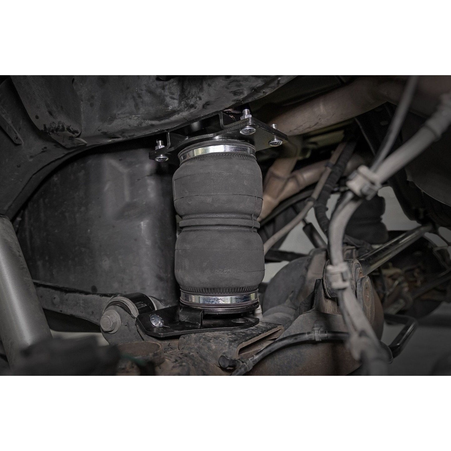 Rough Country with Onboard Air Compressor & Wireless Remote Air Spring Kit I 100356WC