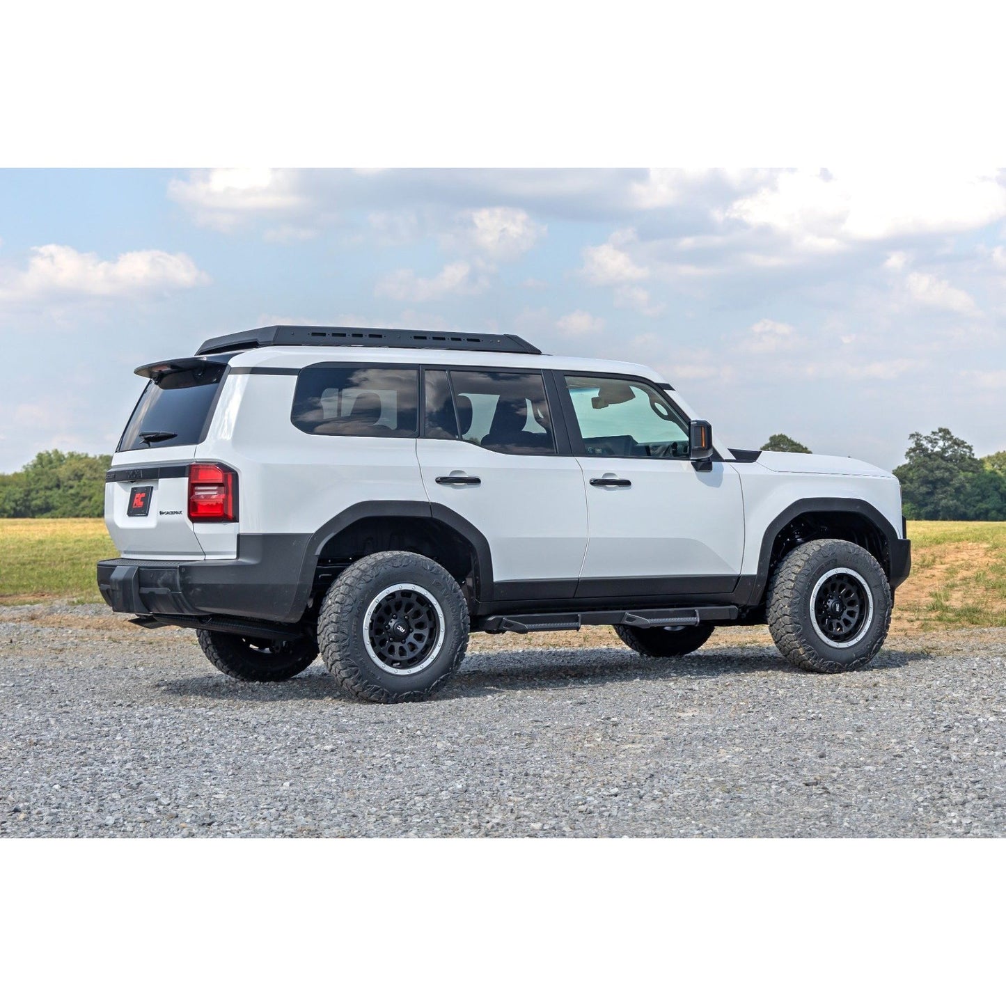 ROUGH COUNTRY M1R Reservoir Loaded Struts | 2 Inch | Front | Toyota Land Cruiser 4WD (24-25) | 684187