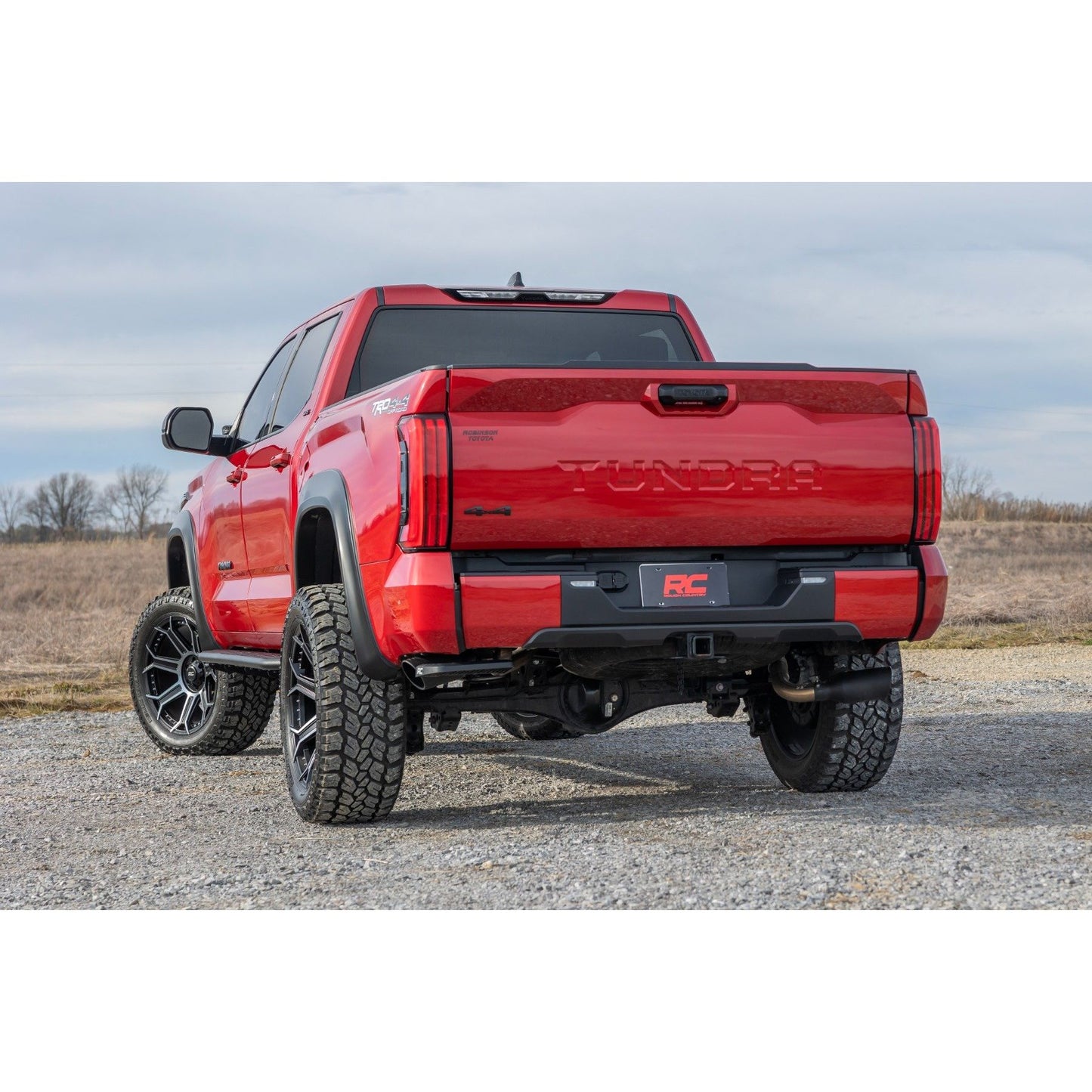 ROUGH COUNTRY OV2 Running Boards | Side Step Bars | Crew Cab | Toyota Tundra 2WD/4WD (22-25) | 14006
