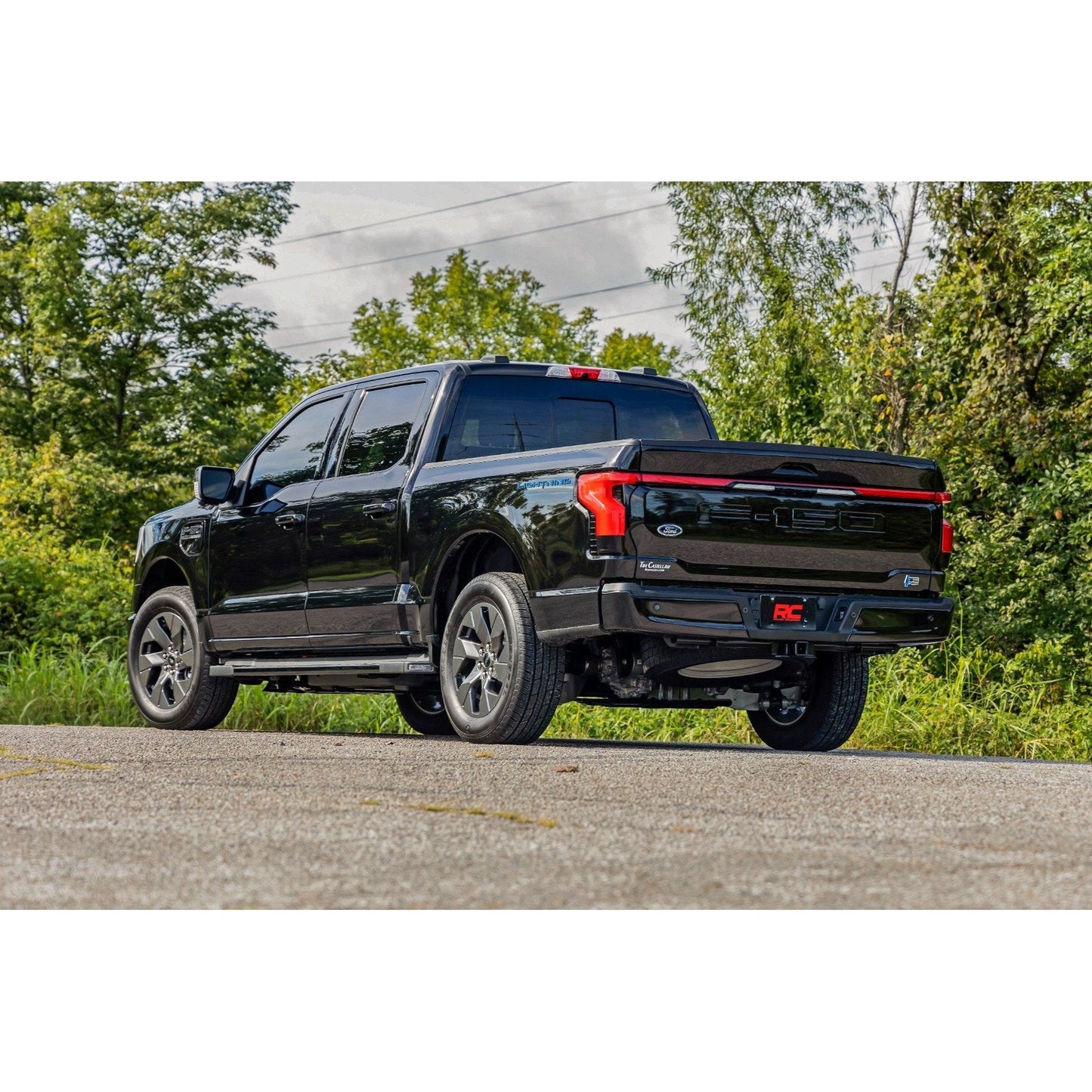 Rough Country 3/4 Inch Front Leveling Kit I 52006