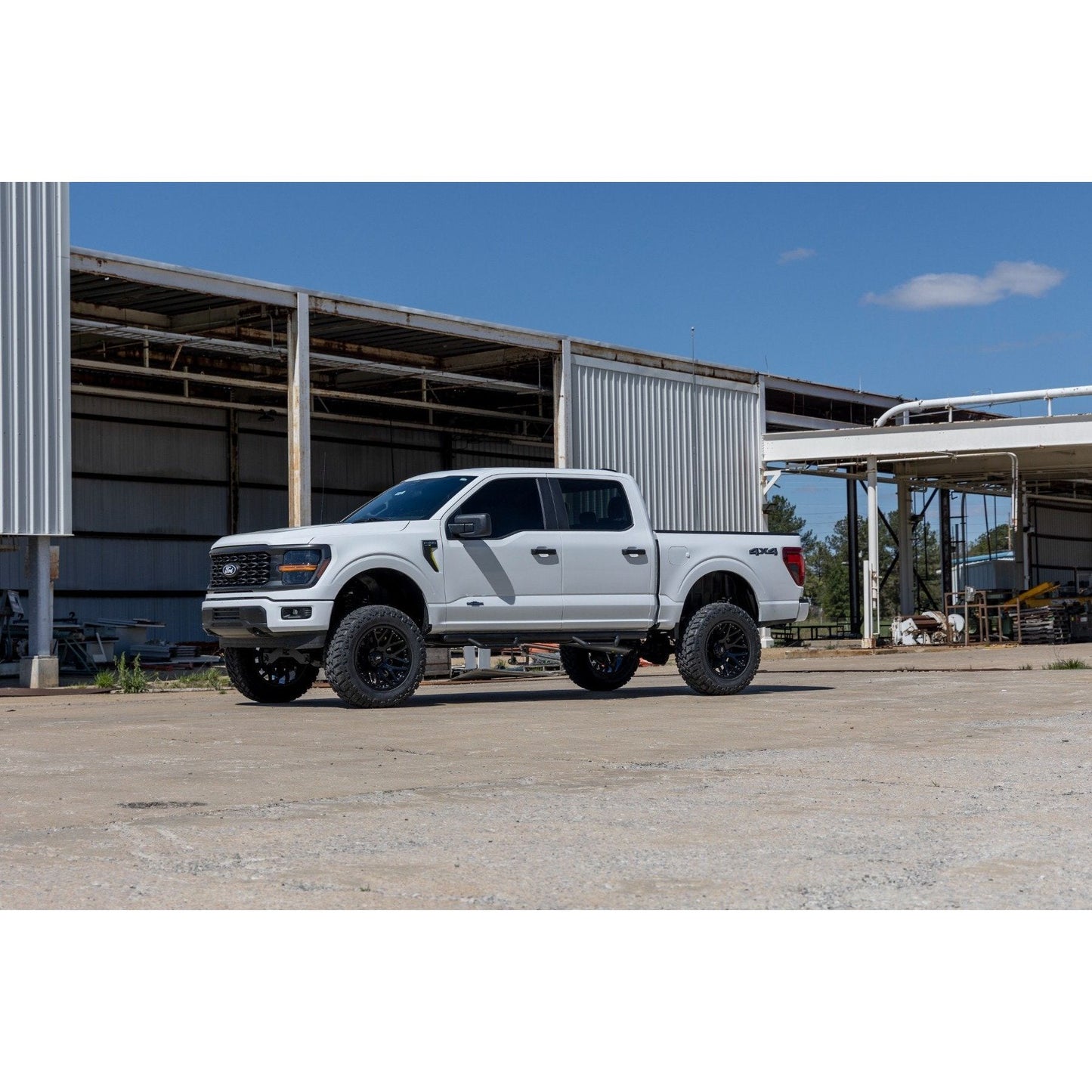 Rough Country M1 Struts w/M1 Rear Shocks 6 Inch Lift Kit I 49940