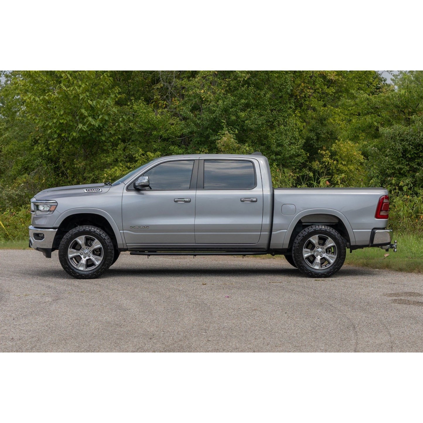 ROUGH COUNTRY OV2 Running Boards | Side Step Bars | Crew Cab | Ram 1500 (19-25)/1500 TRX (21-24) | 14008