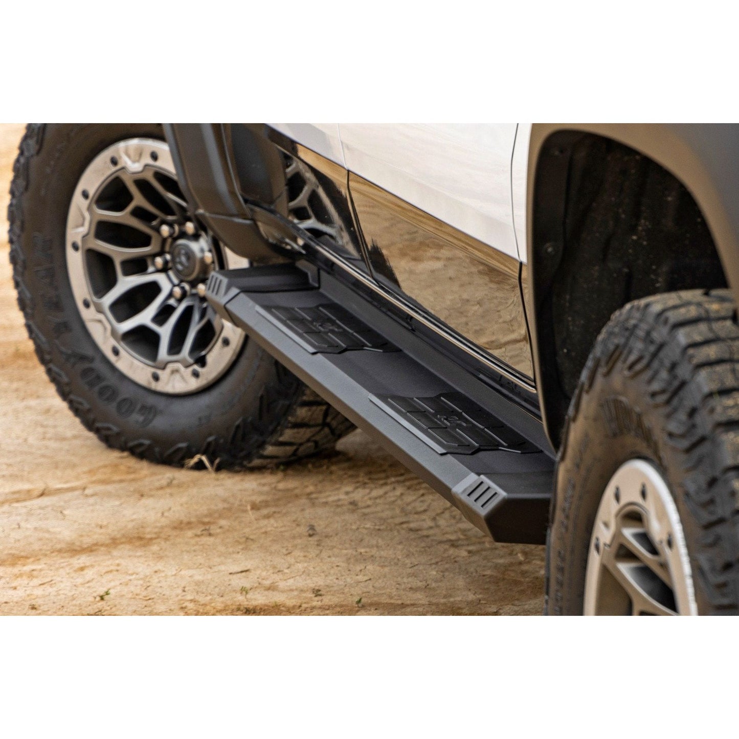 Rough Country HD2 Aluminum Running Boards I SRB01950A