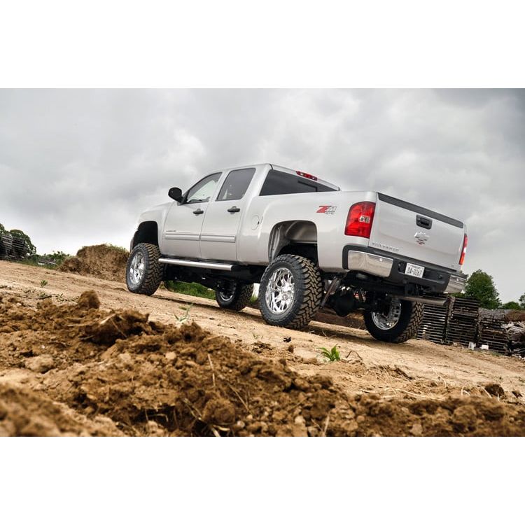 ROUGH COUNTRY 7.5 Inch Lift Kit | NTD | V2 | Chevy/GMC 2500HD/3500HD (11-19) | 25370