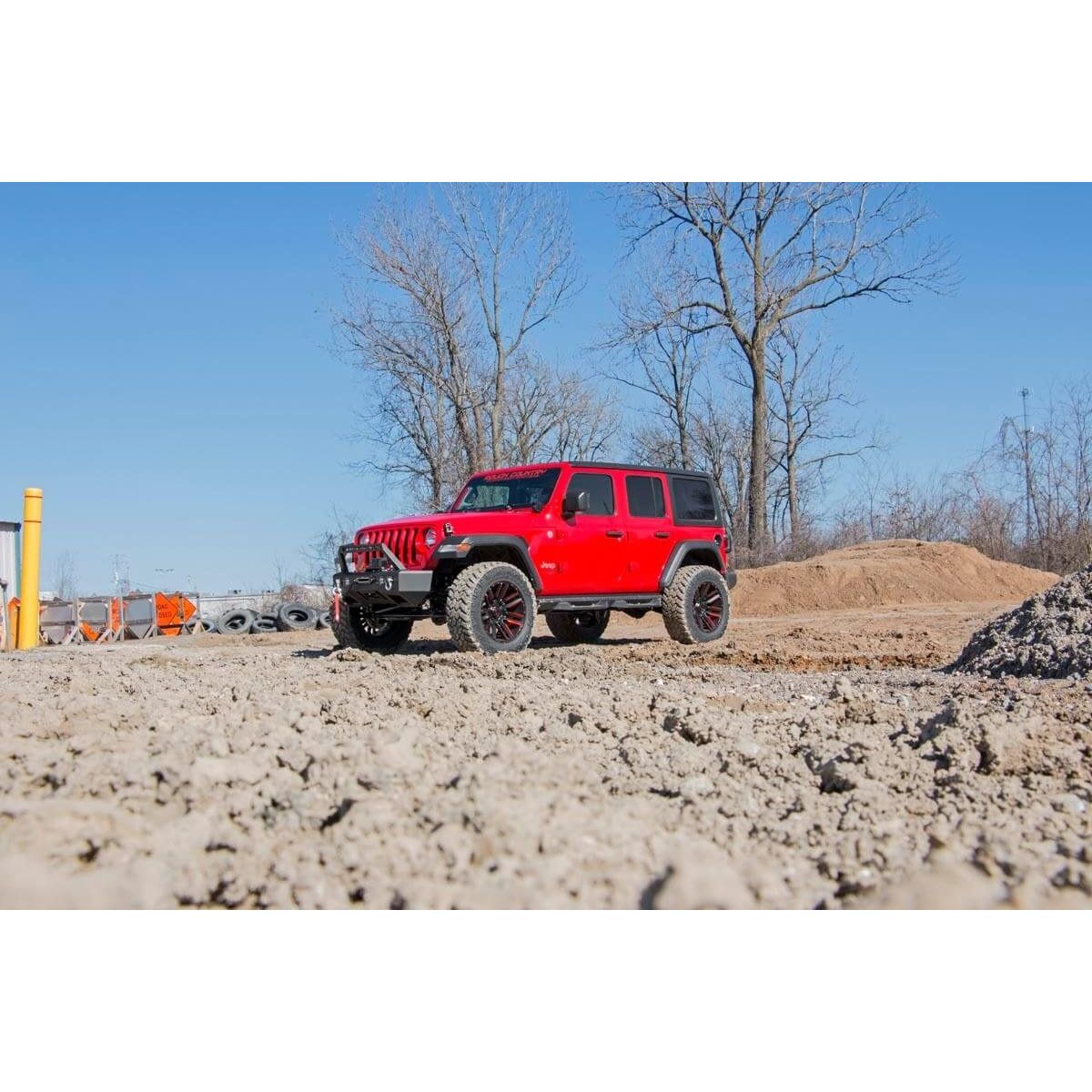 ROUGH COUNTRY 3.5 Inch Lift Kit | Adj Lower | FR D/S | Jeep Wrangler Unlimited 4WD (18-23) | 65531