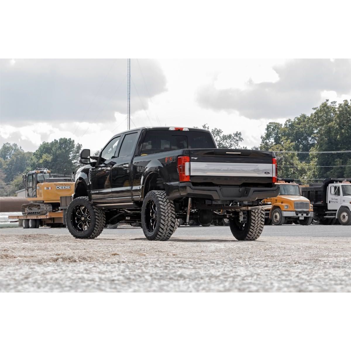 ROUGH COUNTRY 6 Inch Lift Kit | 4-Link | No OVLD | C/O Vertex | Ford F-250/F-350 Super Duty (17-22) | 52657