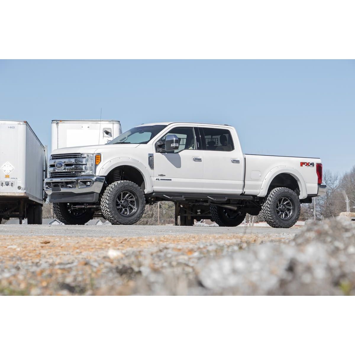 ROUGH COUNTRY 4.5 Inch Lift Kit | D/S | Vertex | Ford F-250/F-350 Super Duty 4WD (17-22) | 55051