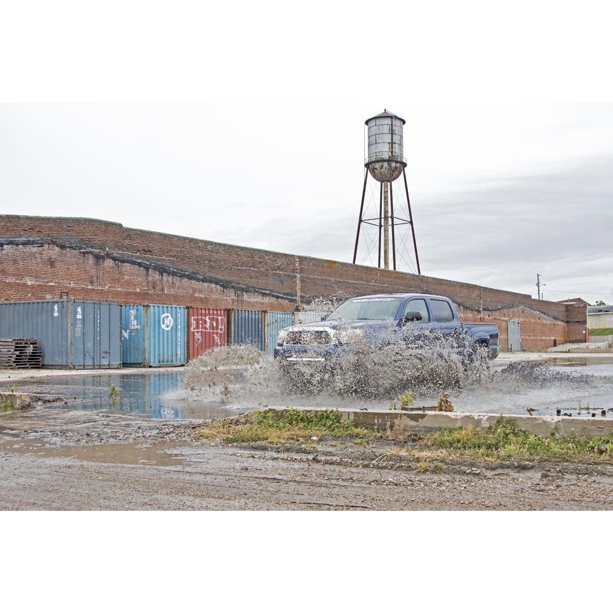 ROUGH COUNTRY 3 Inch Lift Kit | M1 Struts/M1 | Toyota Tacoma 4WD (2005-2023) | 74540