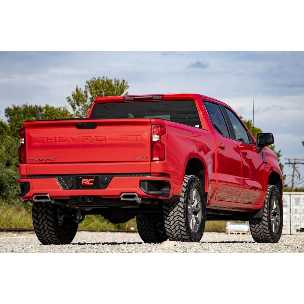 ROUGH COUNTRY 3.5 Inch Lift Kit | Rear Mono Leaf | Chevy Silverado 1500 2WD/4WD (2022-2024) | 28230RED