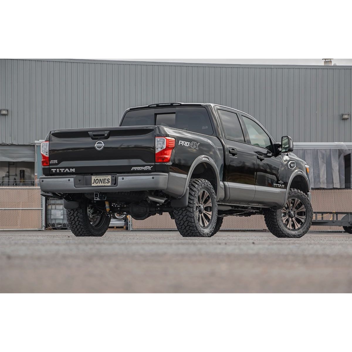 Rough Country Premium N3 3 Inch Lift Kit I 83430RED