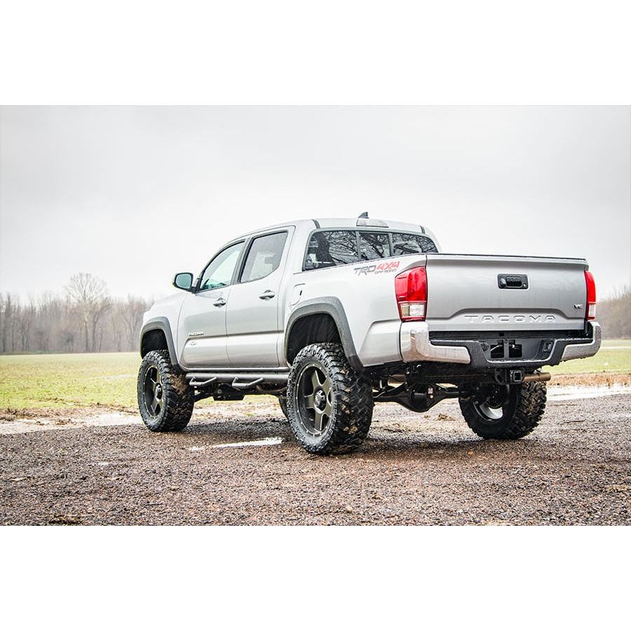 Rough Country M1 Struts w/M1 Rear Shocks 4 Inch Lift Kit I 75740