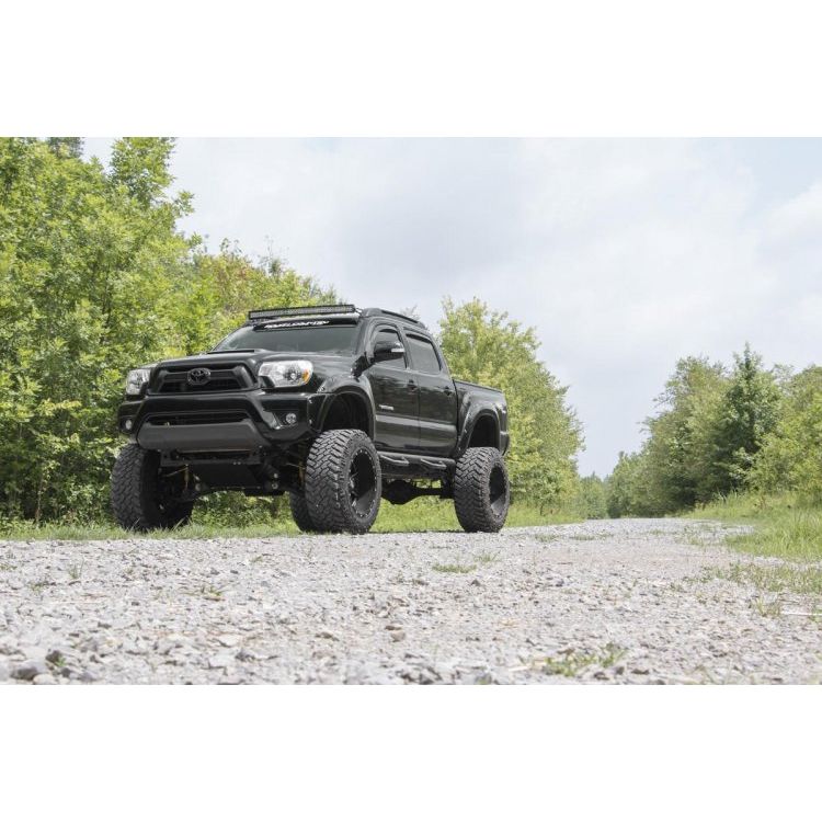 Rough Country M1 Struts w/M1 Rear Shocks 6 Inch Lift Kit I 74740
