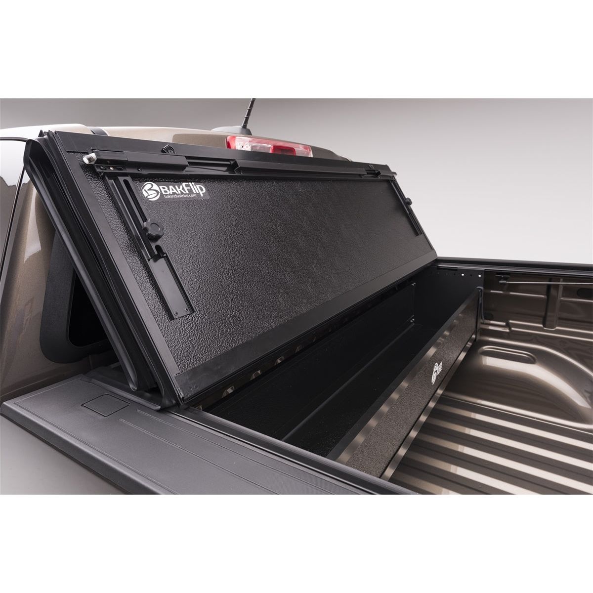 BAK Industries BAKFlip G2 Tonneau Cover 5' for 2020-C Jeep Gladiator JT 226701