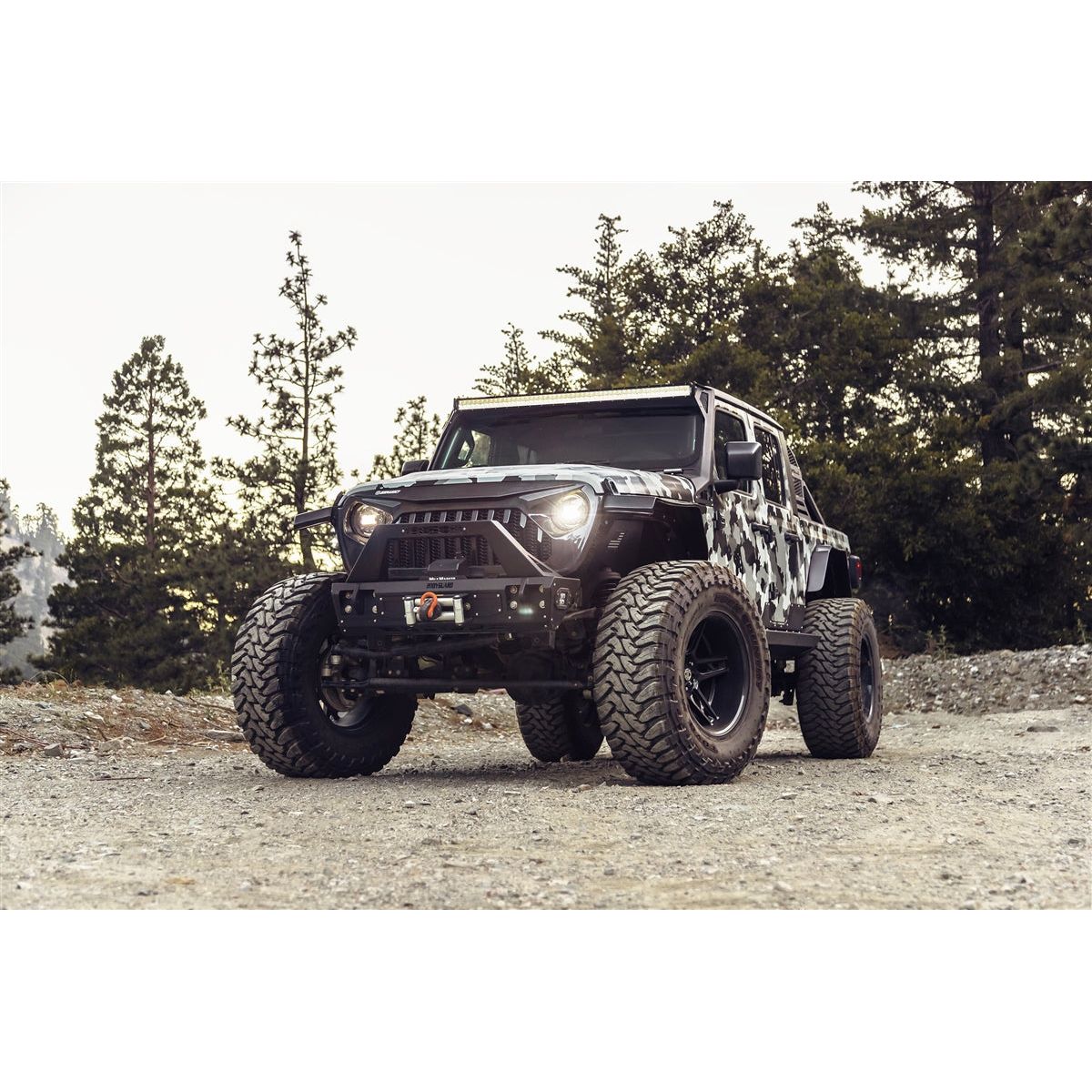 Armordillo CR2 Chase Rack Fits Most  Mid Size - Full Size Trucks (Excludes all DODGE RAMS, F250-350-450-550) 7180376