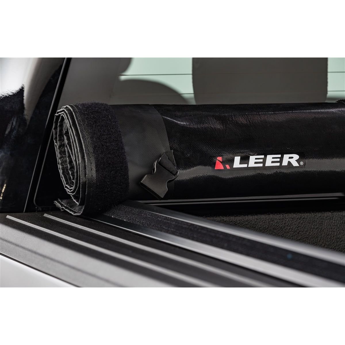 LEER Soft ROLL-UP Tonneau Cover