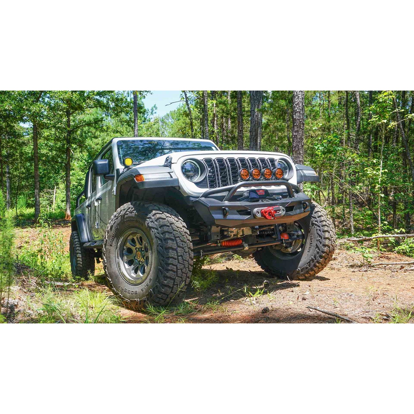 FAB FOURS | Ghost Stubby Front Winch Bumper w/ Guard Jeep JL/JT 2018-2025 | JL24-B5152-1
