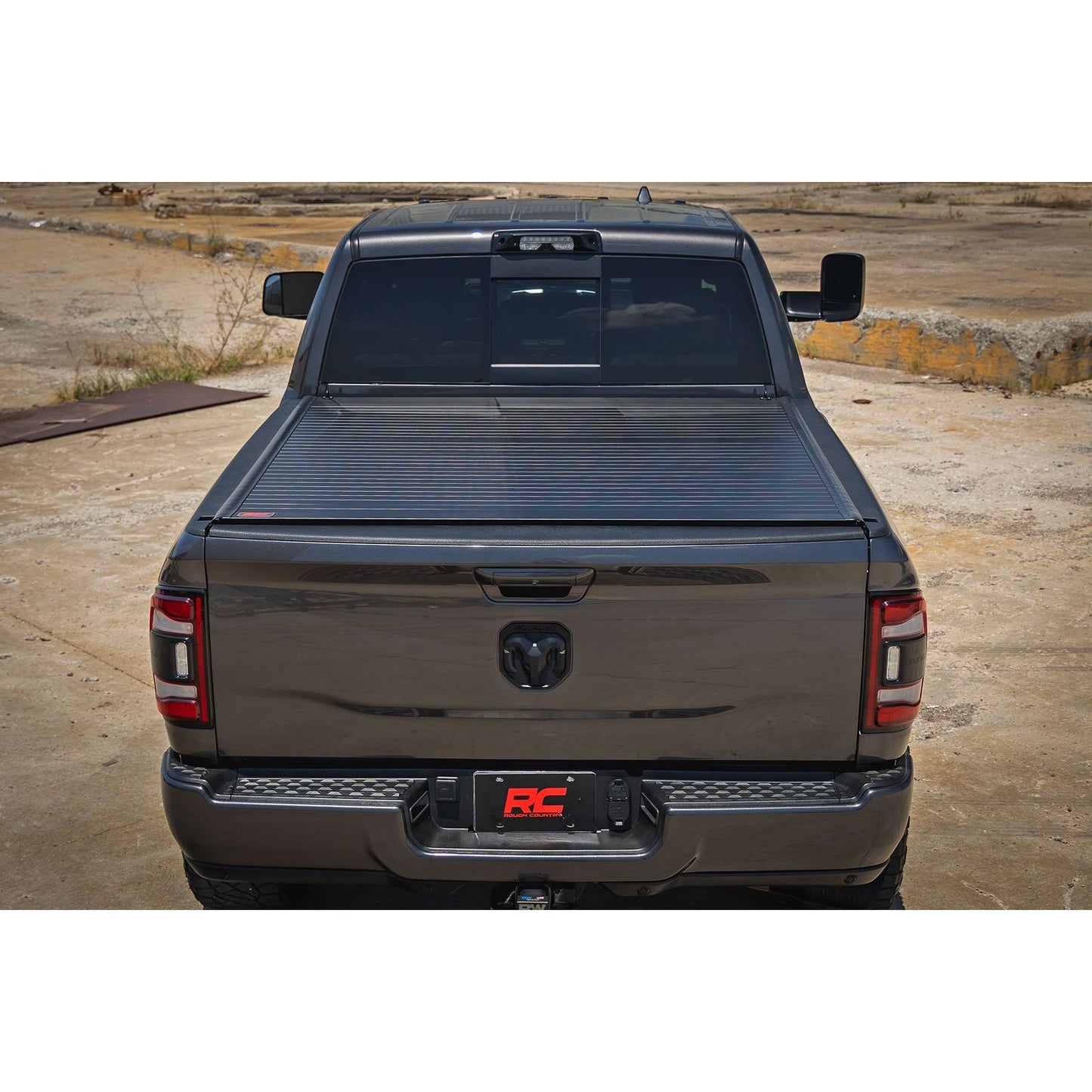 ROUGH COUNTRY Hard Roll Up Bed Cover | 6'4" Bed | Ram 1500 (09-18)/2500 (09-26)  | 50309650