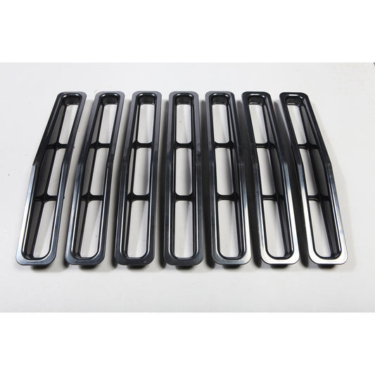 RUGGED RIDGE | 11306.04 | Grille Inserts, Black Trim, 87-95 Jeep Wrangler